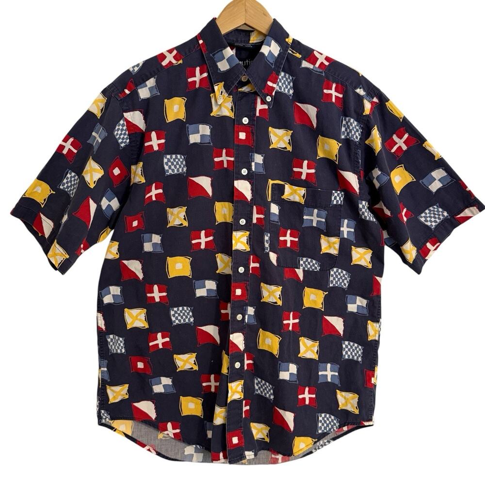 Vintage Nautica Button Down Shirt Sz M runs Large Casual Sailboats Nautical Flag